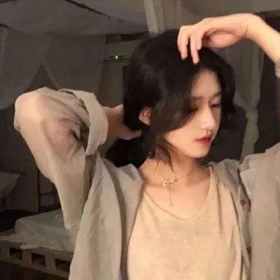 绫濑遥倾听战争从地图上消失的秘密岛屿